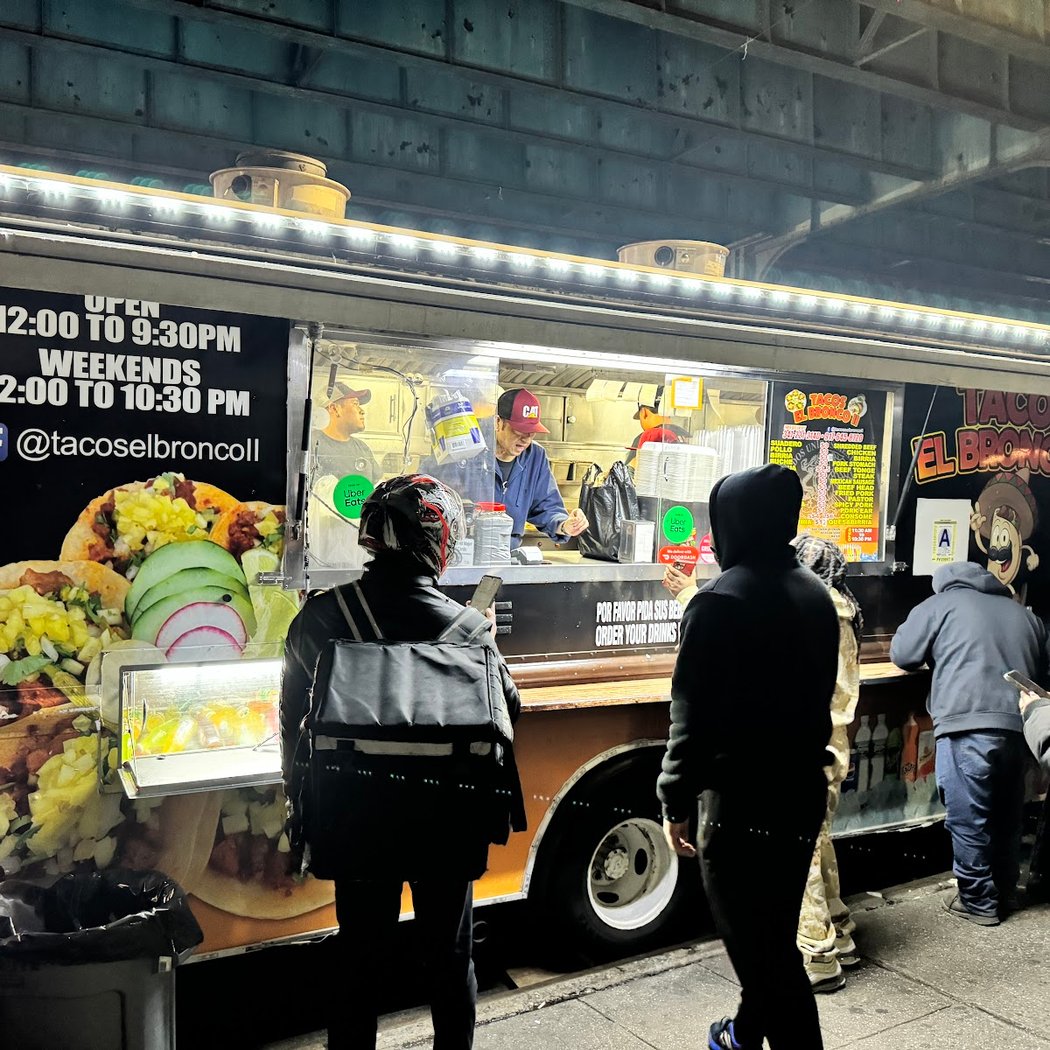 Tacos El Bronco 2 2