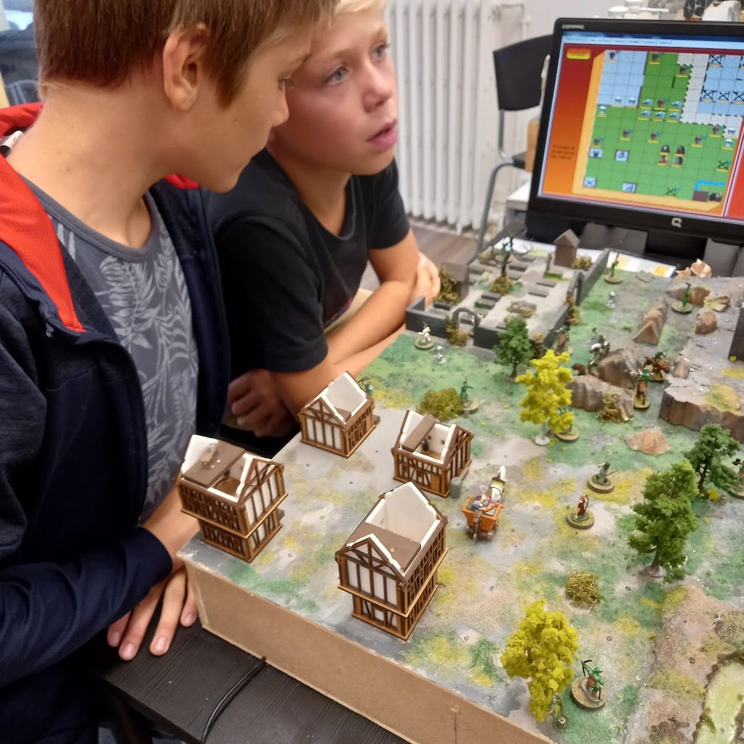 STRATEGES - House of the Figurine 1