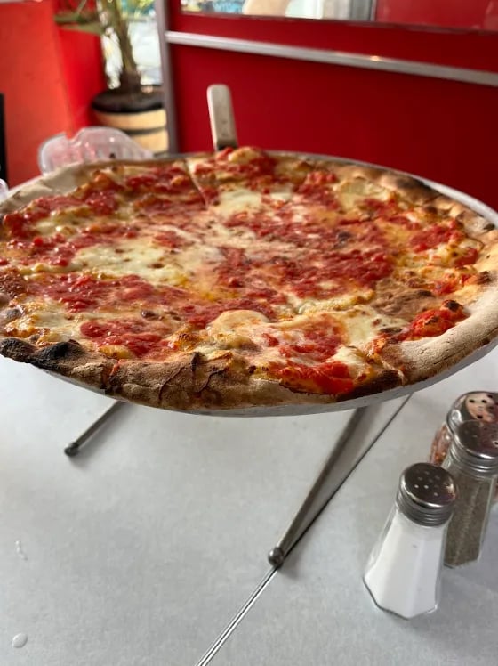 Joe & Pat's Pizzeria & Restaurant 3