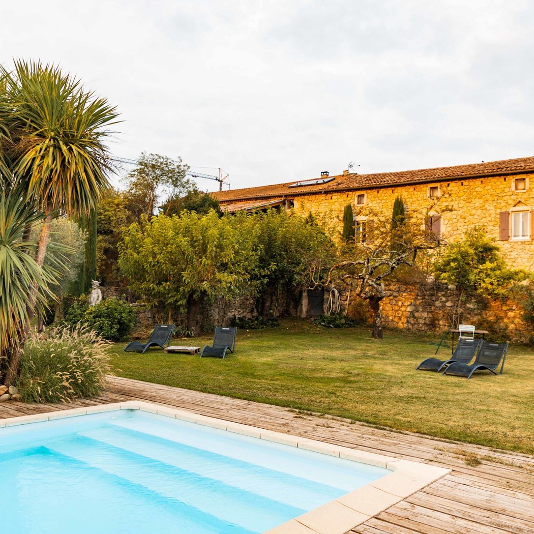 Field Manse Chambre Et Table D'hôtes / Pool And Spa - Location Bicycle Vtc Élec. 1