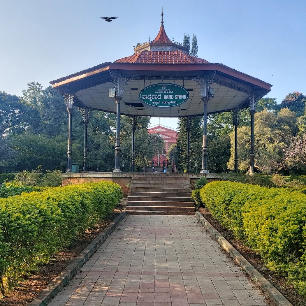 Band Stand 1