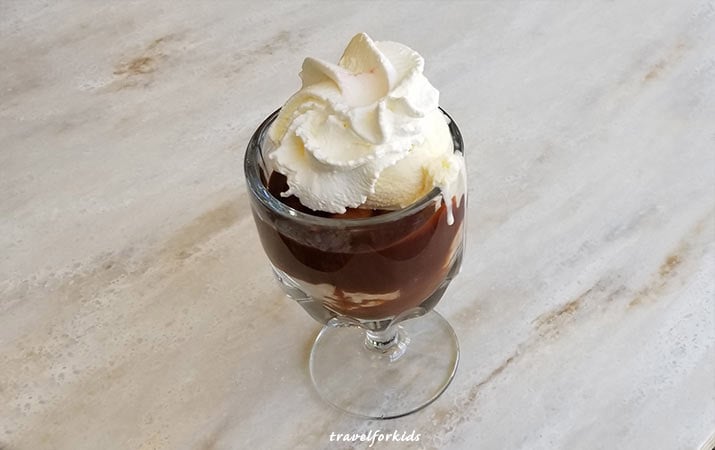 Ghirardelli Ice Cream & Chocolate Shop 2