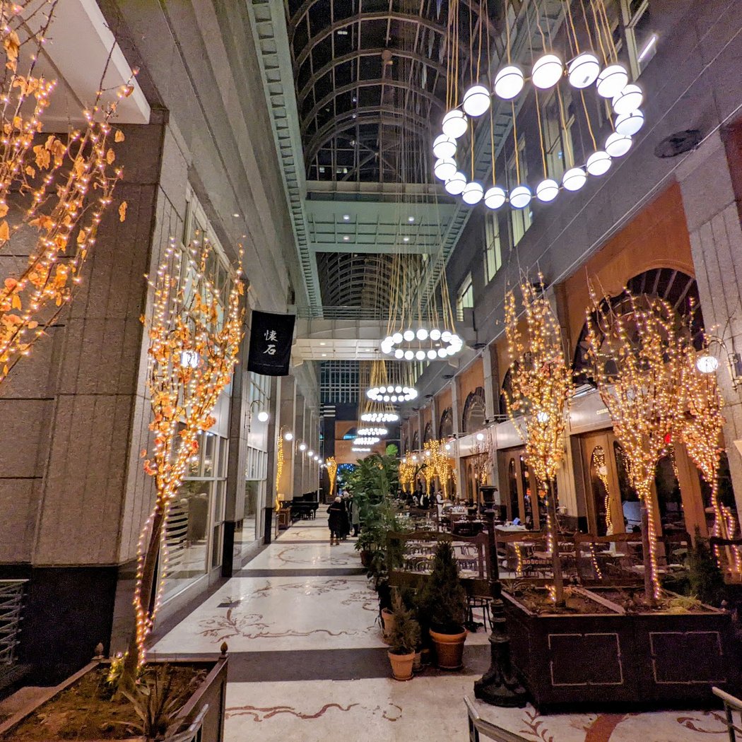 6½ Avenue 1
