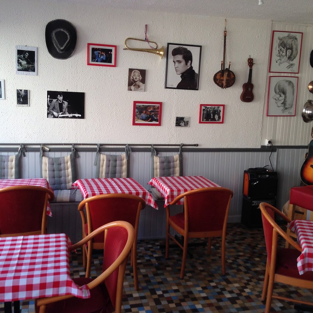 Le Bijou Bar 3