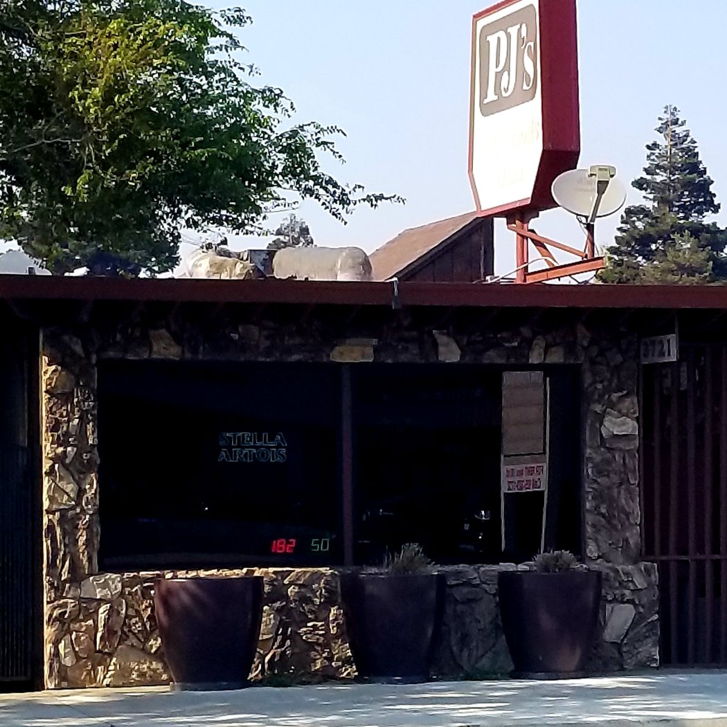 PJ's Restaurant & Cocktail 2