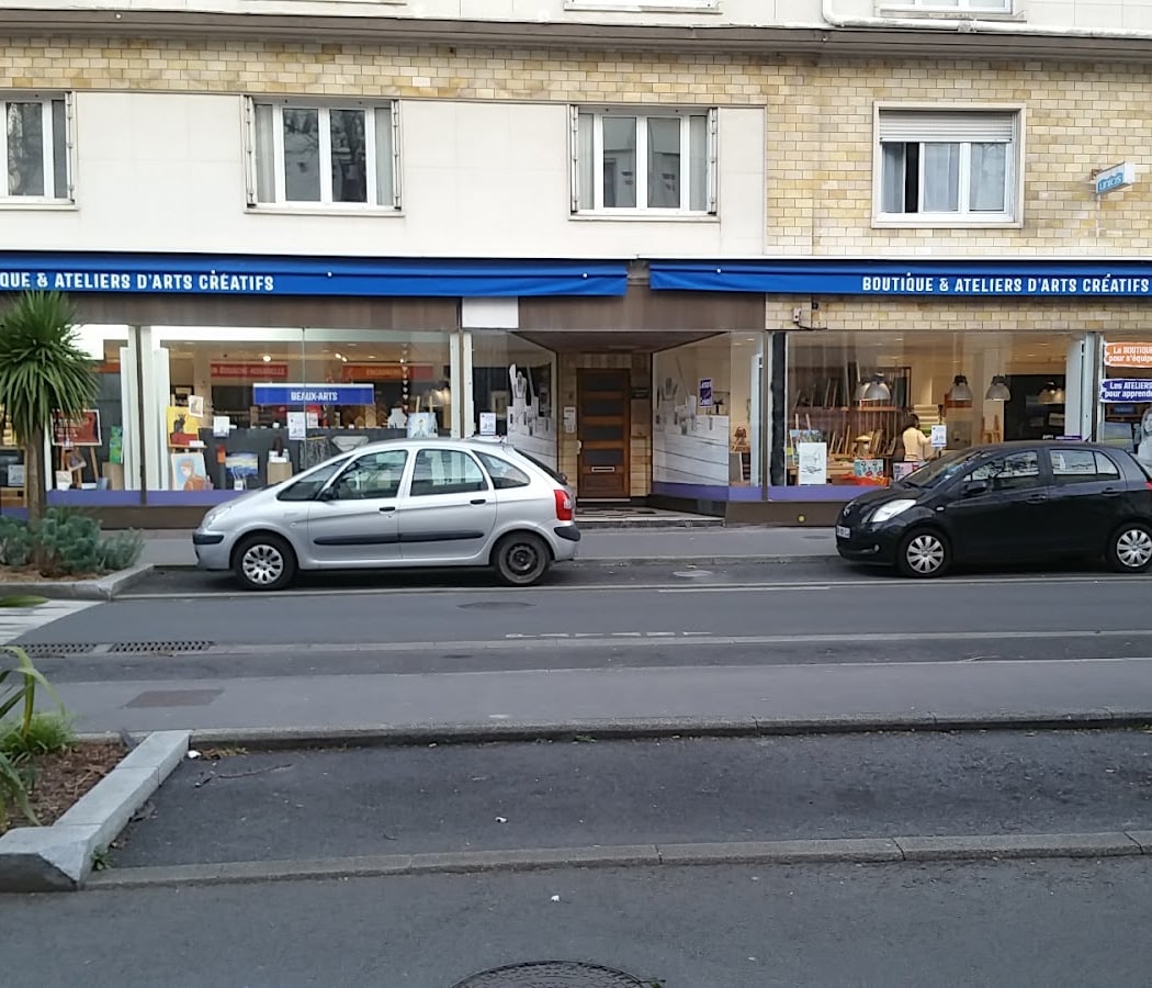 Avenue Des Arts 2