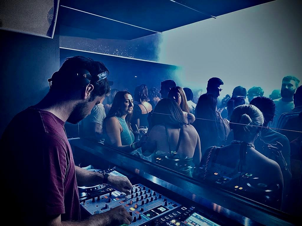 Carré Coast - Exclusive Nightclub 1