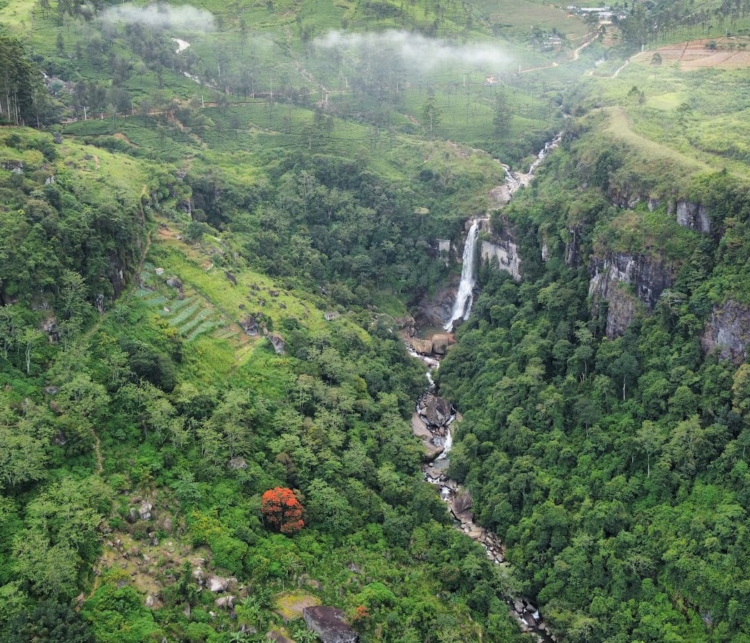 Ravana waterfall 1