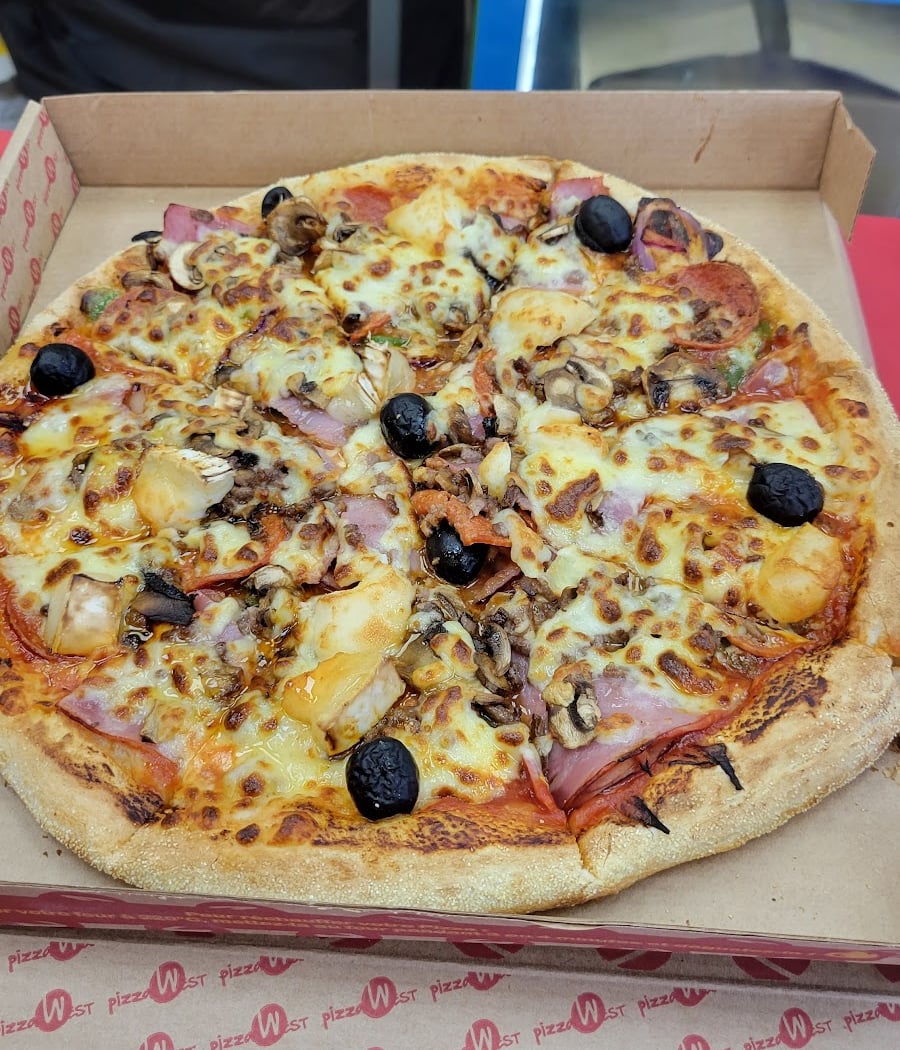 West Pizza Ville D’avray 92410 1