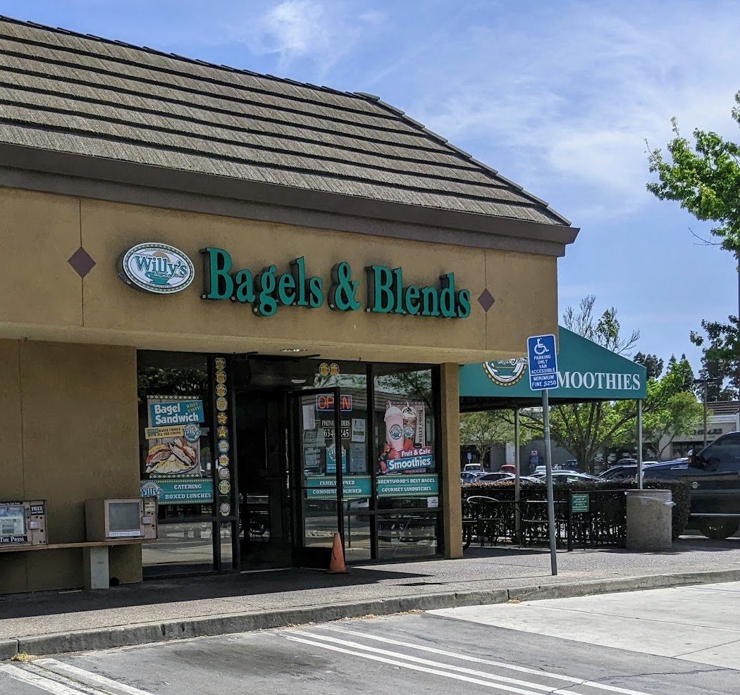 Willy's Bagels & Blends 2