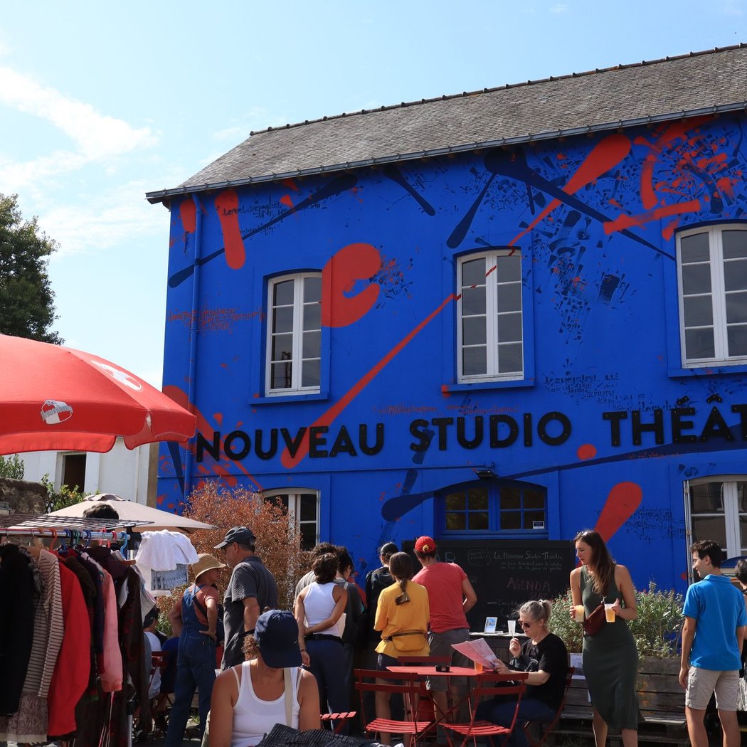 Vide-grenier du Nouveau Studio Théâtre 1