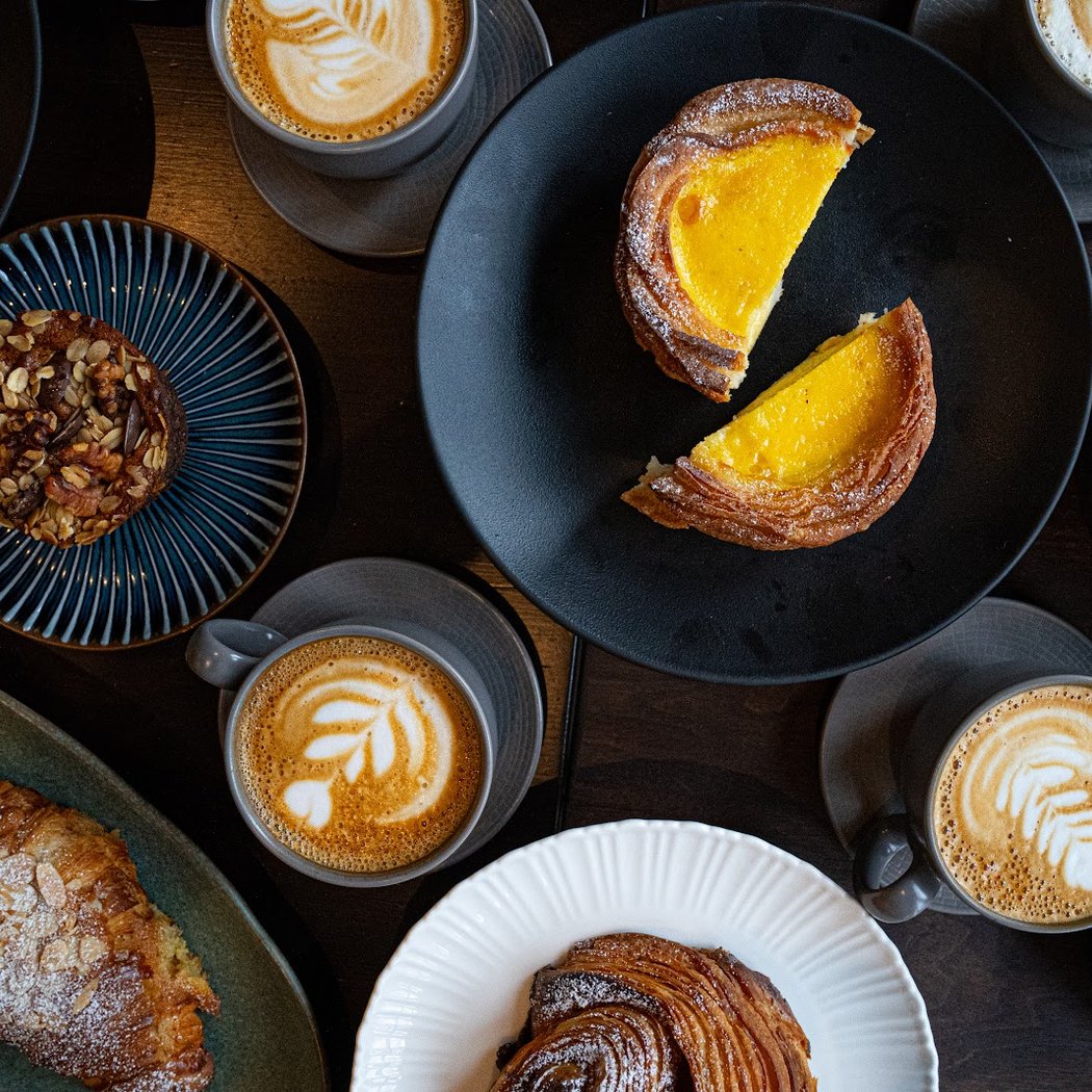 A Bridgerton-Inspired High Tea 1