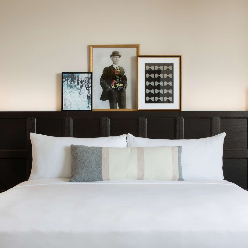 History Live! San Francisco's Legacy Hotels, Live from the Clift Hotel 3