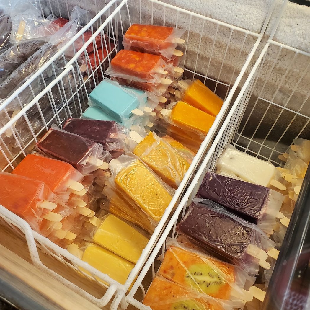 Paleteria Los Manguitos 2