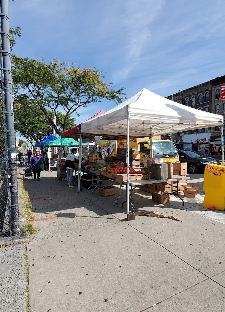 4th Avenue Sunset Park Greenmarket 3