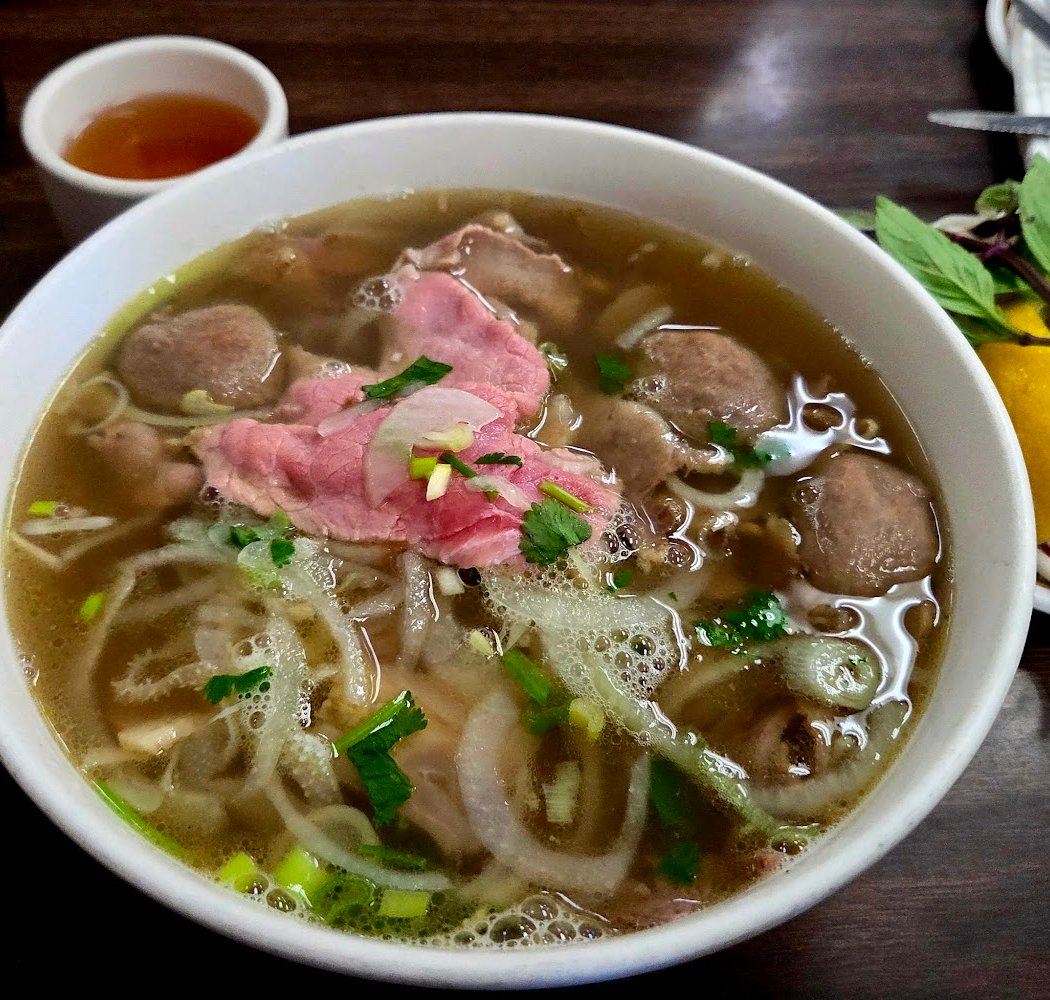 Golden Star Vietnamese Restaurant 1