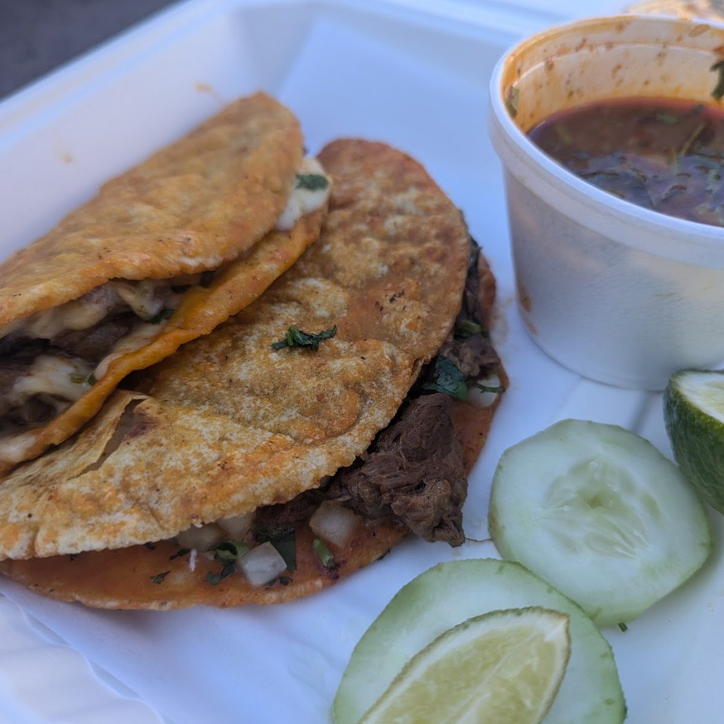 Los Carnalitos (Taco Truck) 1