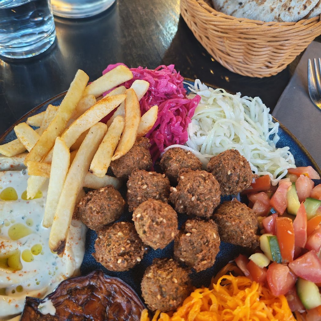 SABICH « Shawarma Falafel Pita Marseille » 3