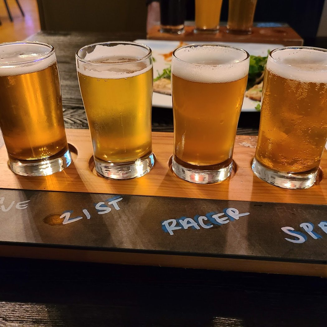 Junction Brewery and Grill 5