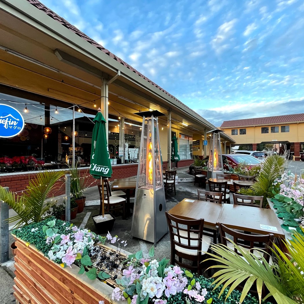 BLUEFIN SUSHI & THAI 2
