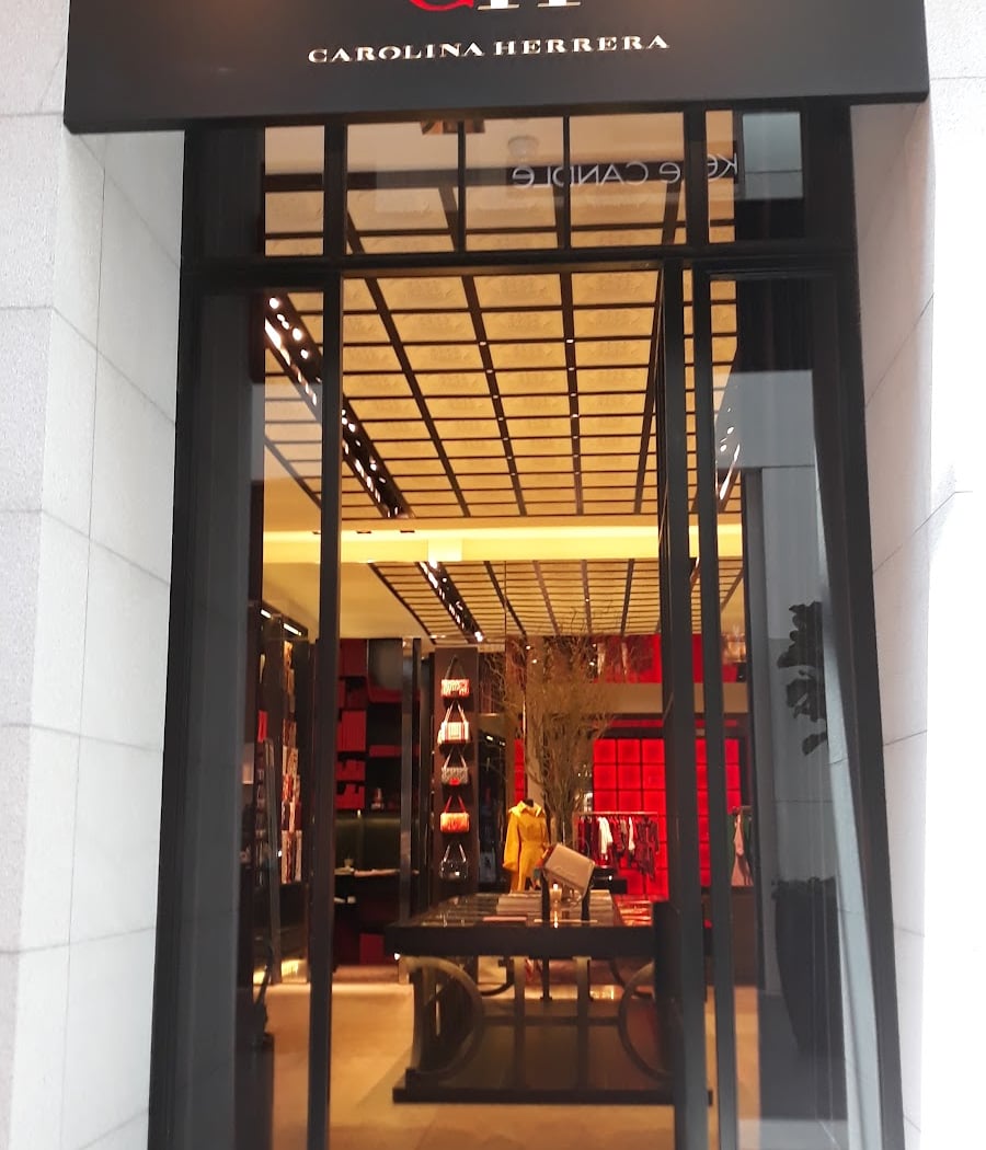 CH Carolina Herrera 1