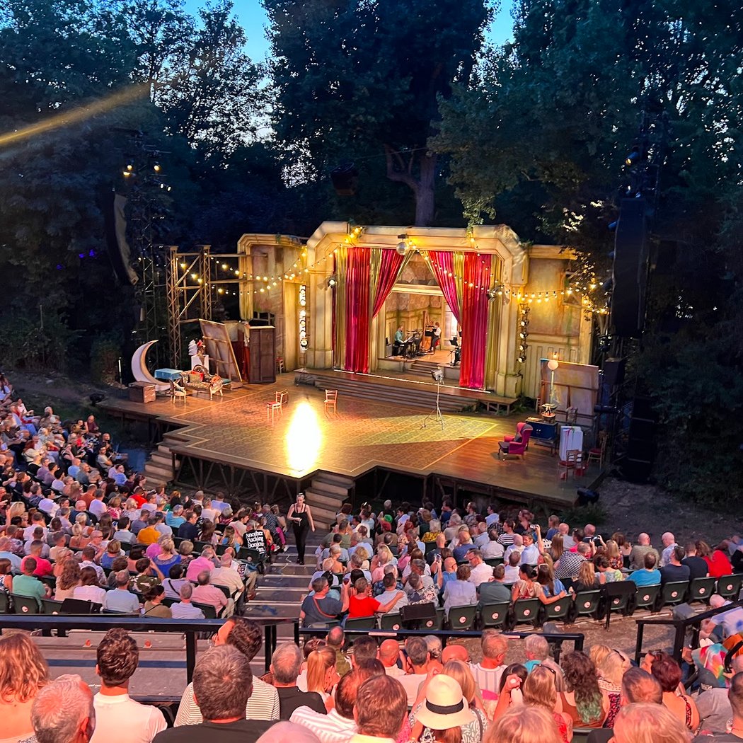 London’s Best Activities for Large Groups 3