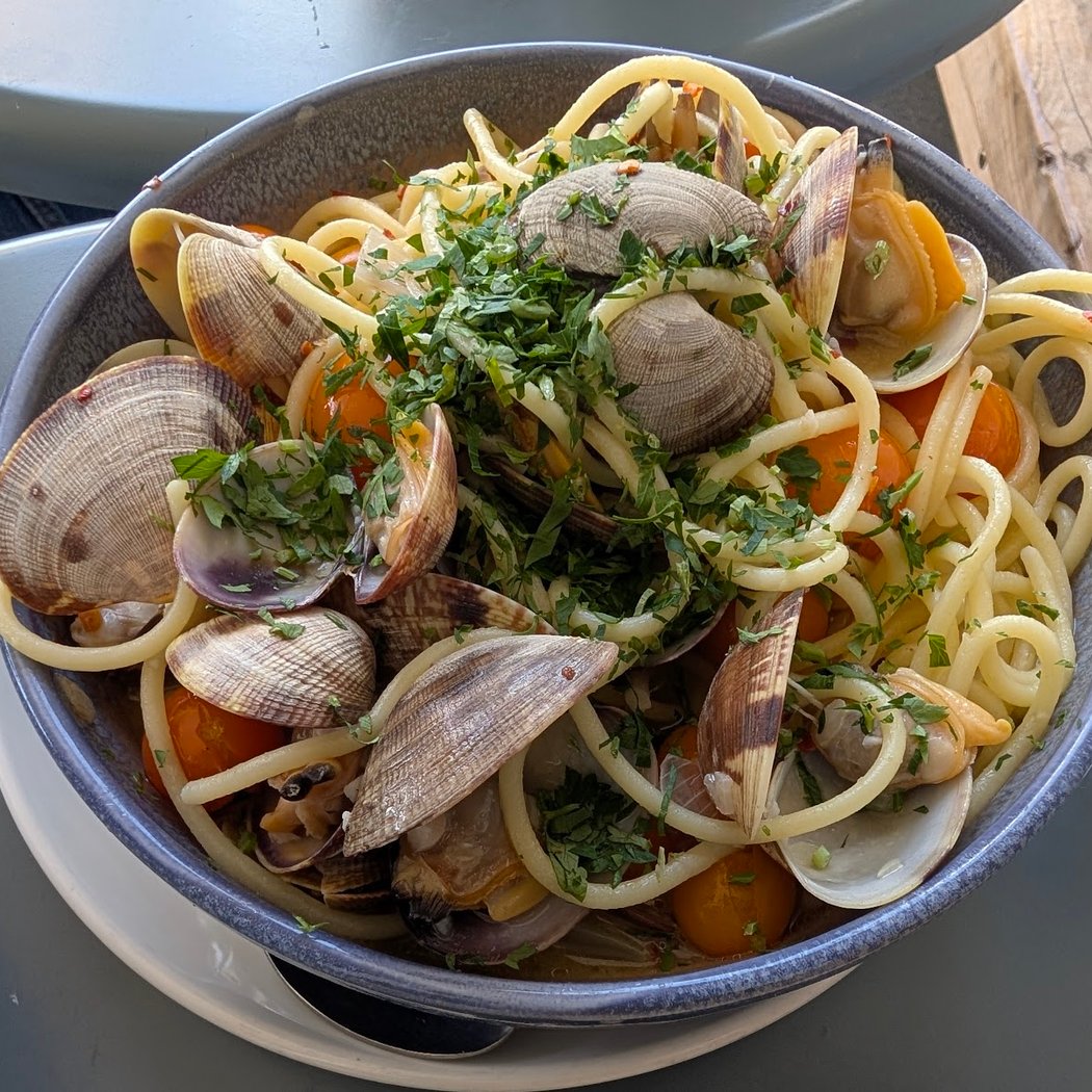Hog Island Larkspur Happy Hour 3