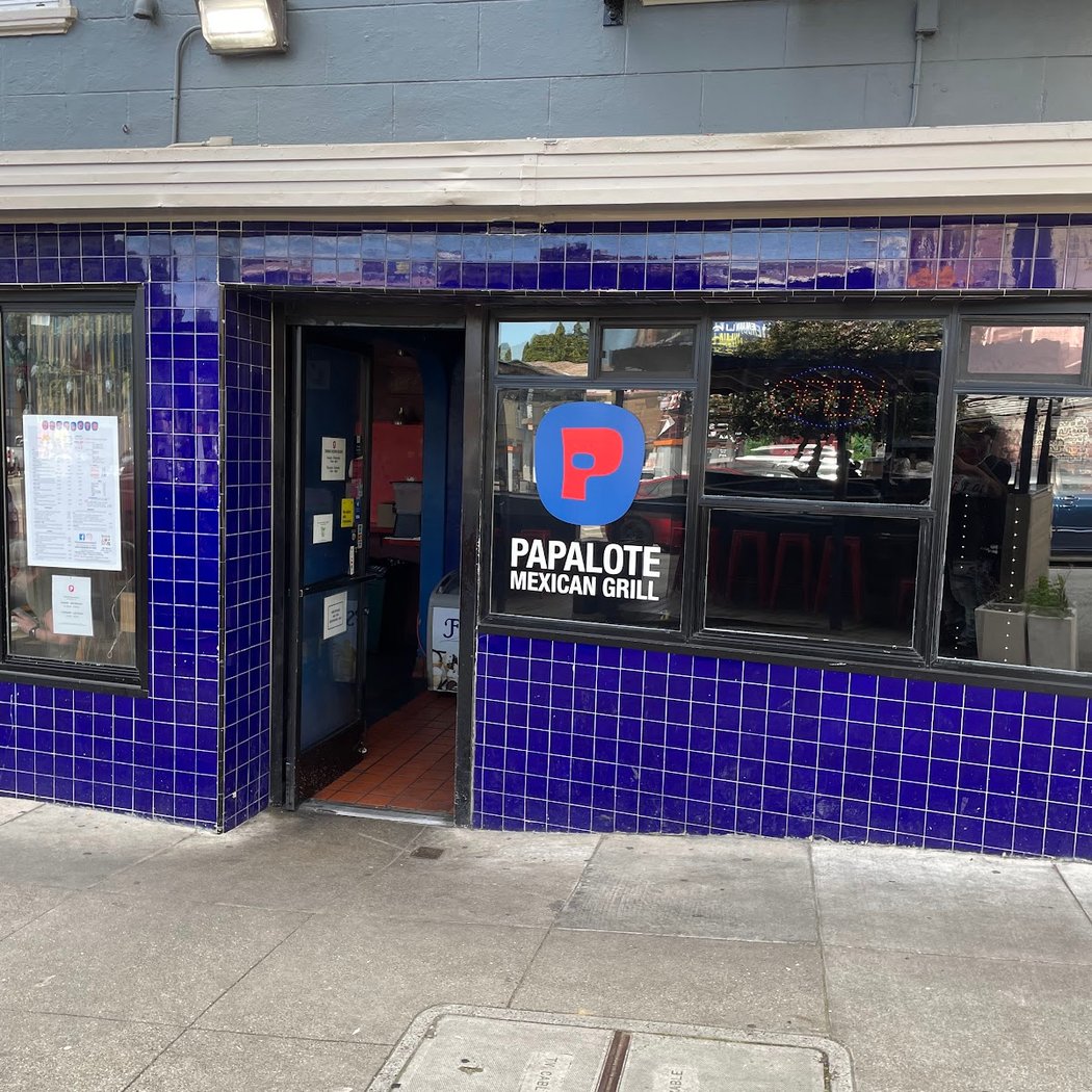 Papalote Mexican Grill VALENCIA 3