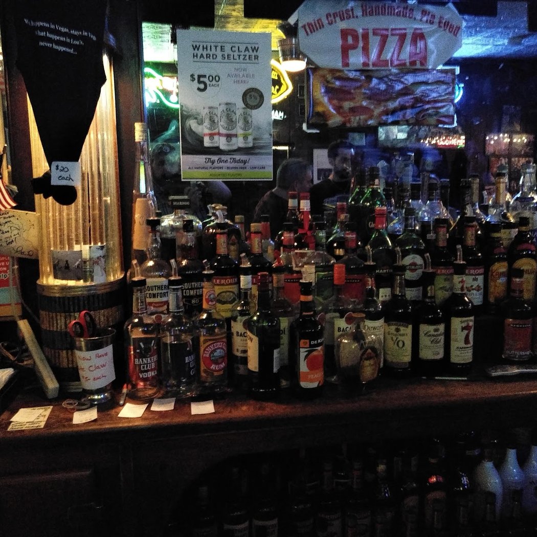Lou's Tavern 3