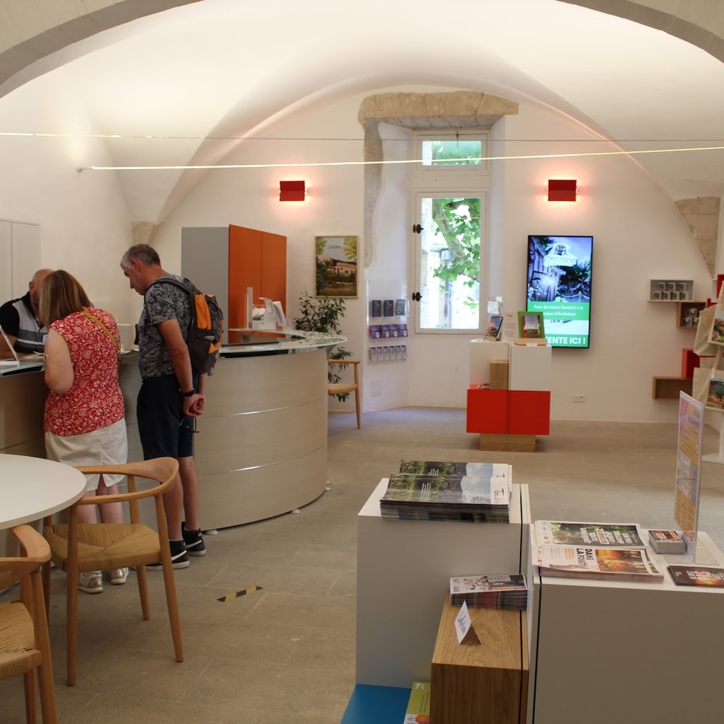 Destination Luberon tourism office| Gordes 2