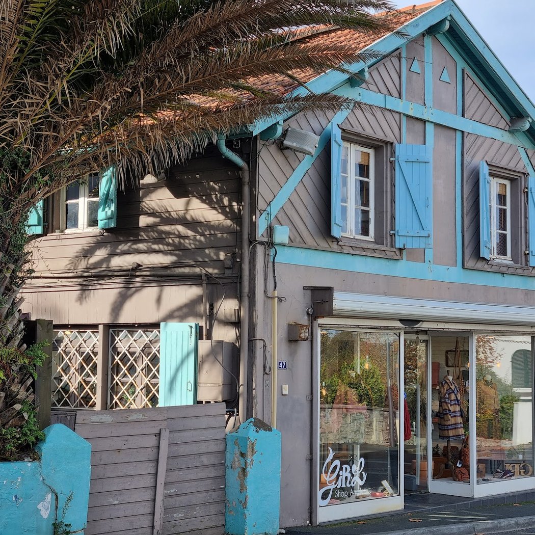 GIRL SHOP ANGLET 2