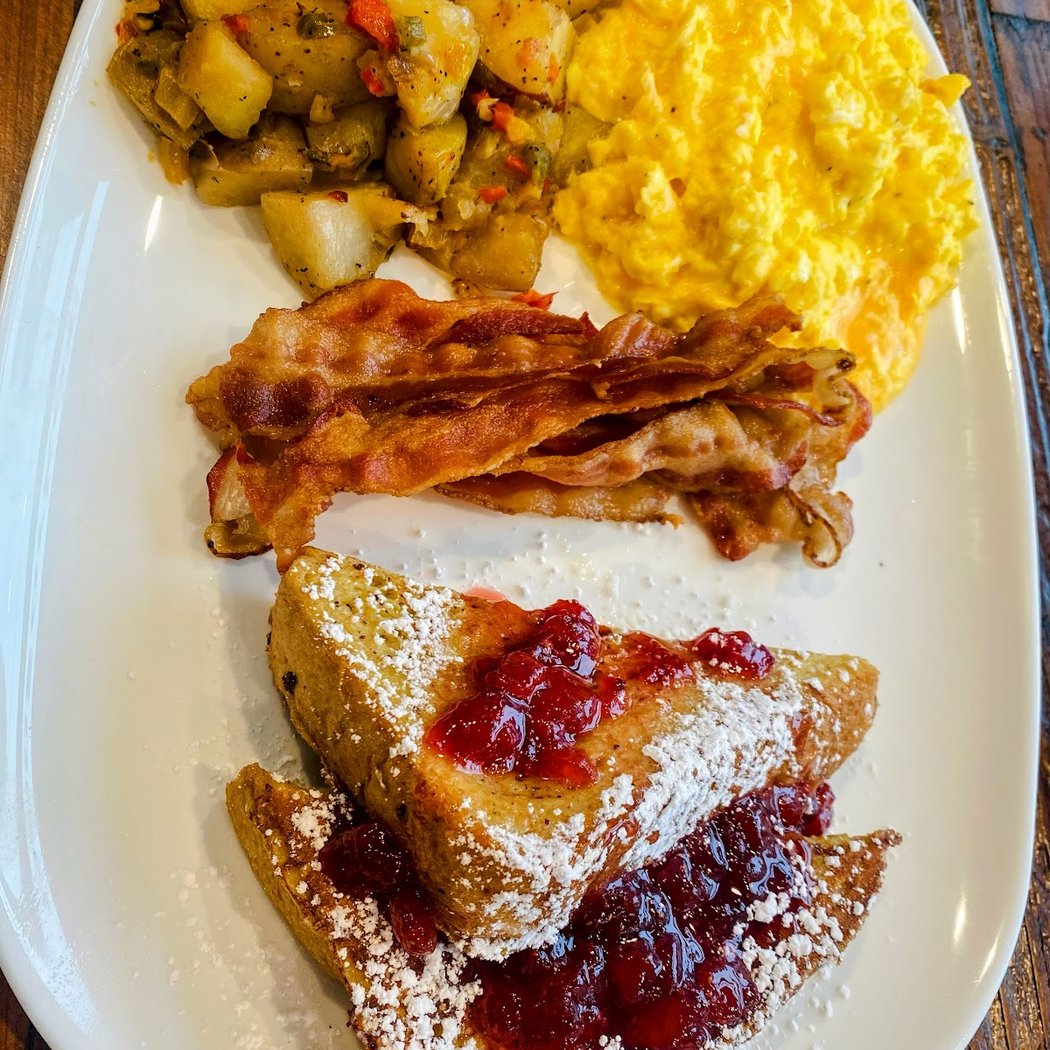 Beach Dunes Eats & Arts 1
