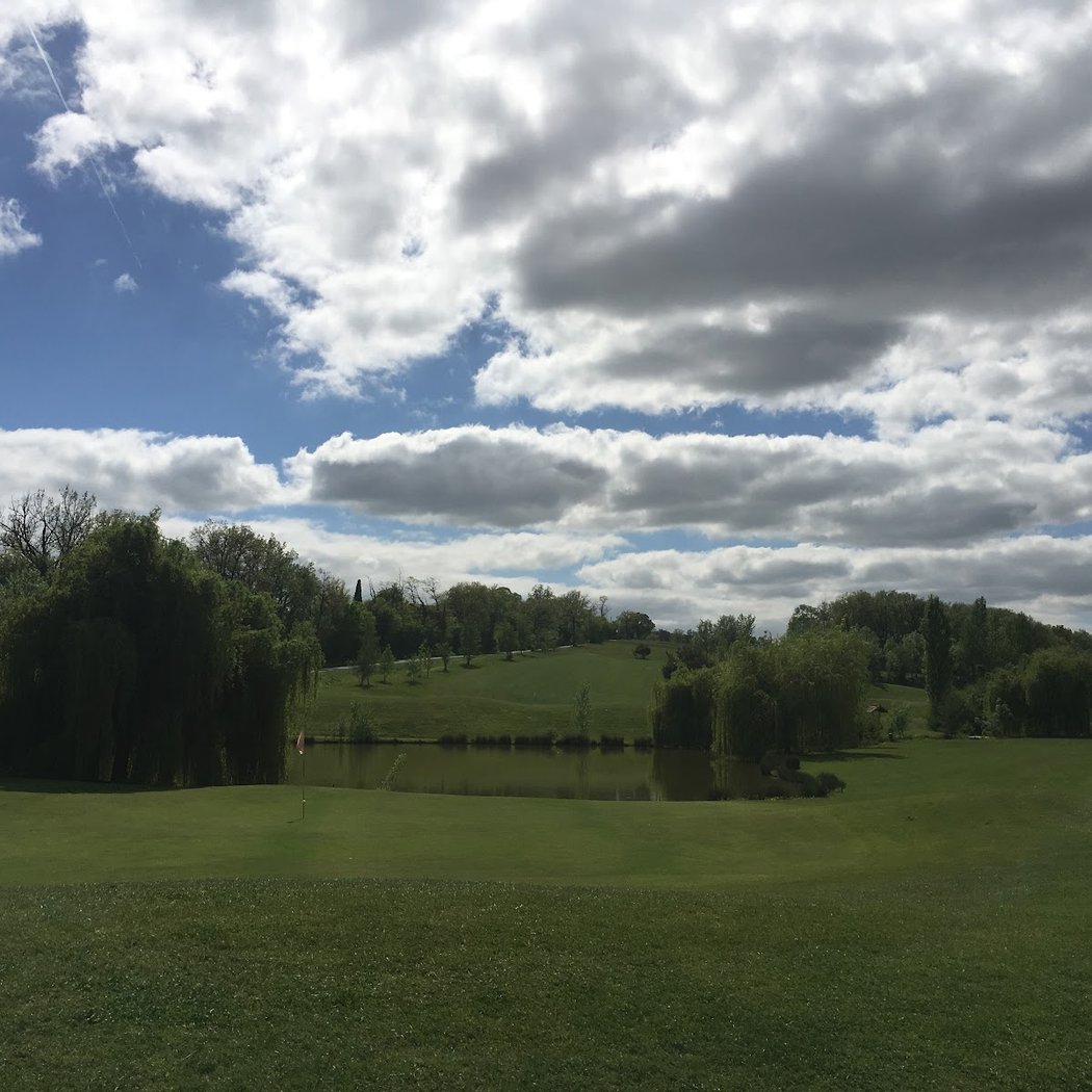 Golf Barbet Club House 1