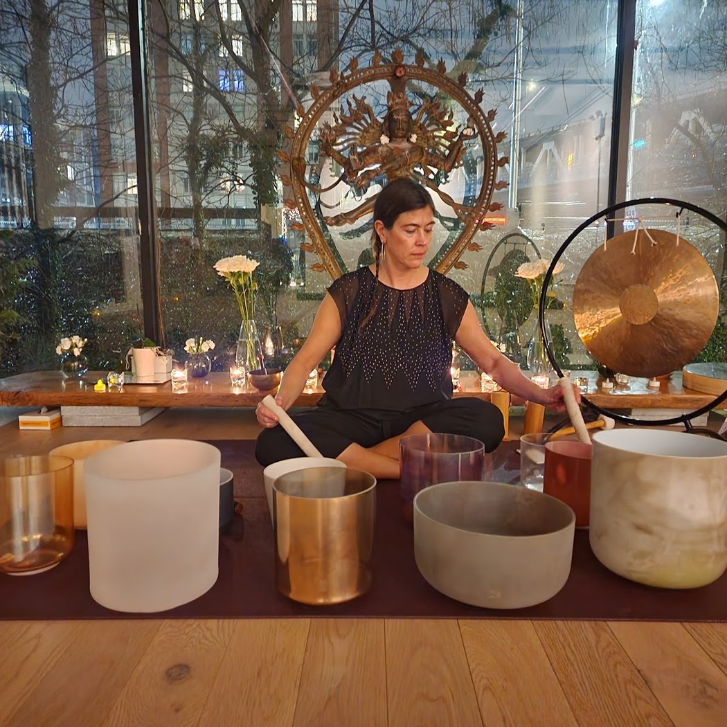 New Years Eve || Sound Bath with Myda El-Maghrabi 1