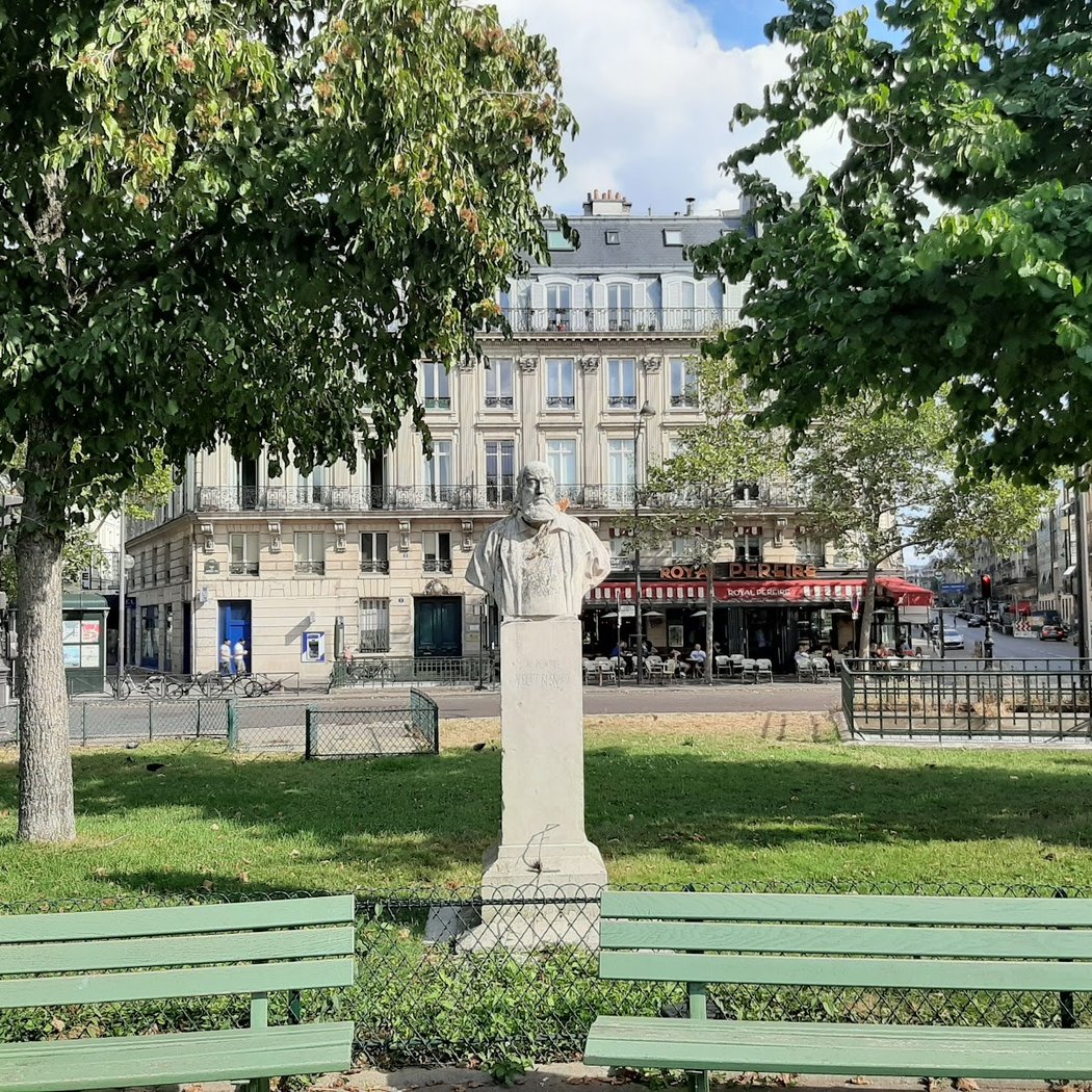 Square Albert Besnard 2