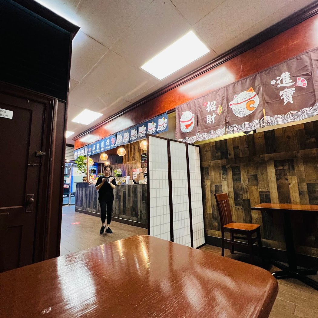 Saka Sushi and Asian Cuisine 2