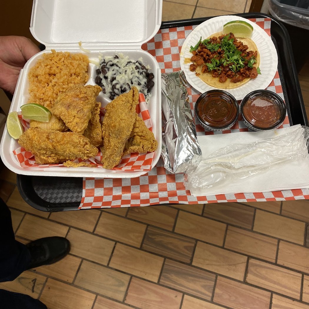 Epale Taqueria and Seafood 3