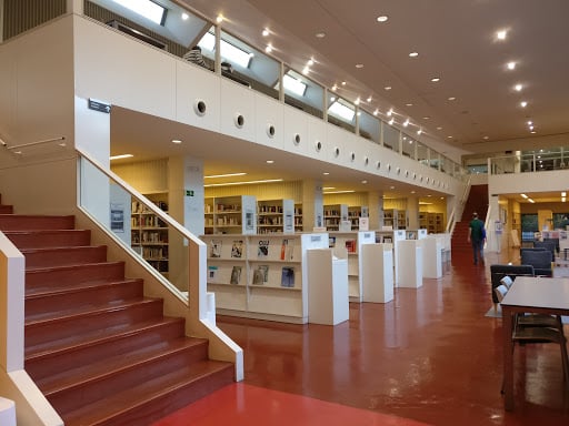 Charlas-coloquio sobre Literatura 1