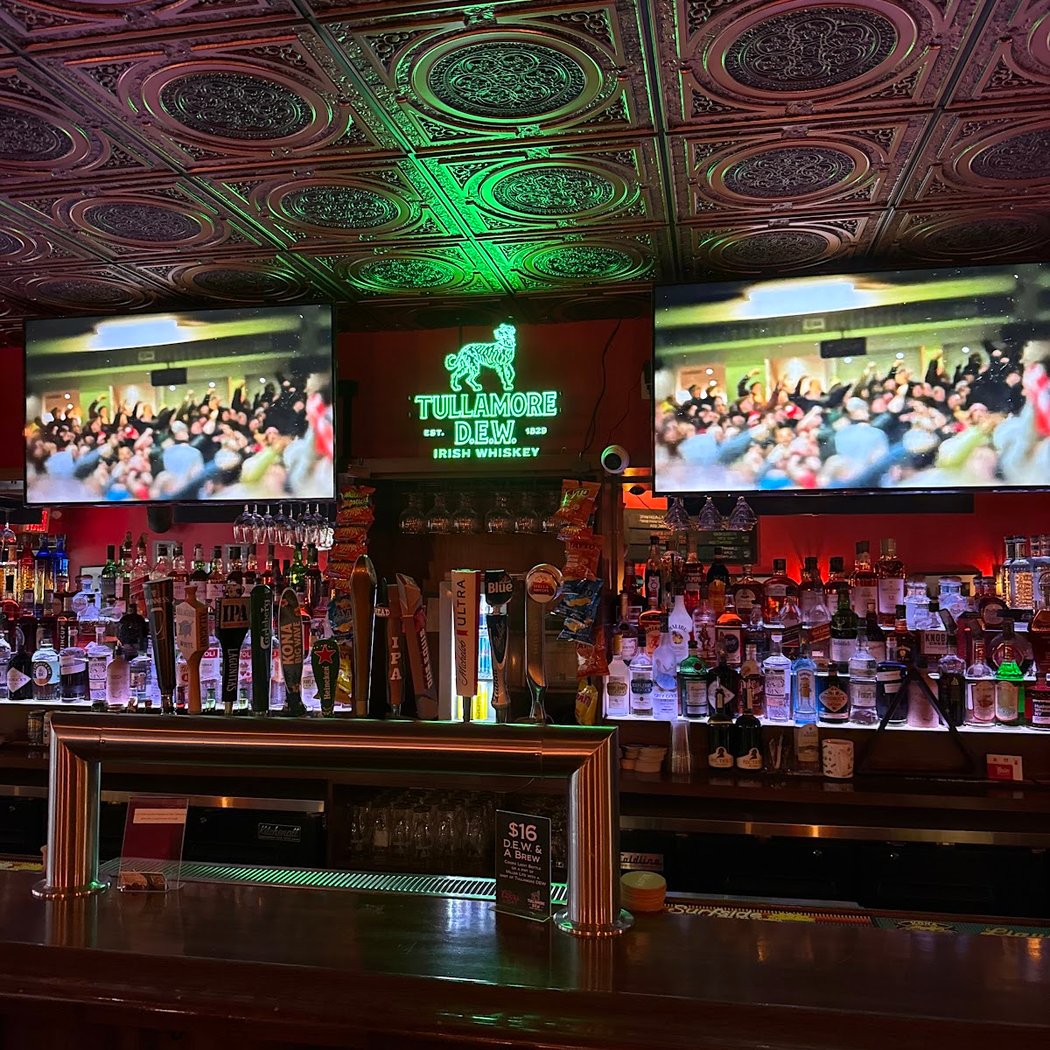 Kelly's Sports Bar 1