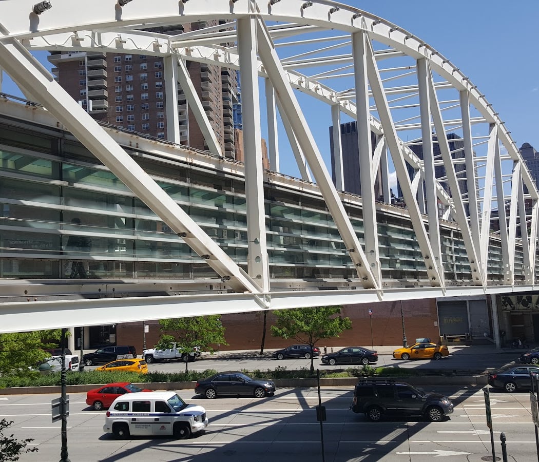 Exploring the Secrets of TriBeCa: Lofts, Artists, & Alleyways 3