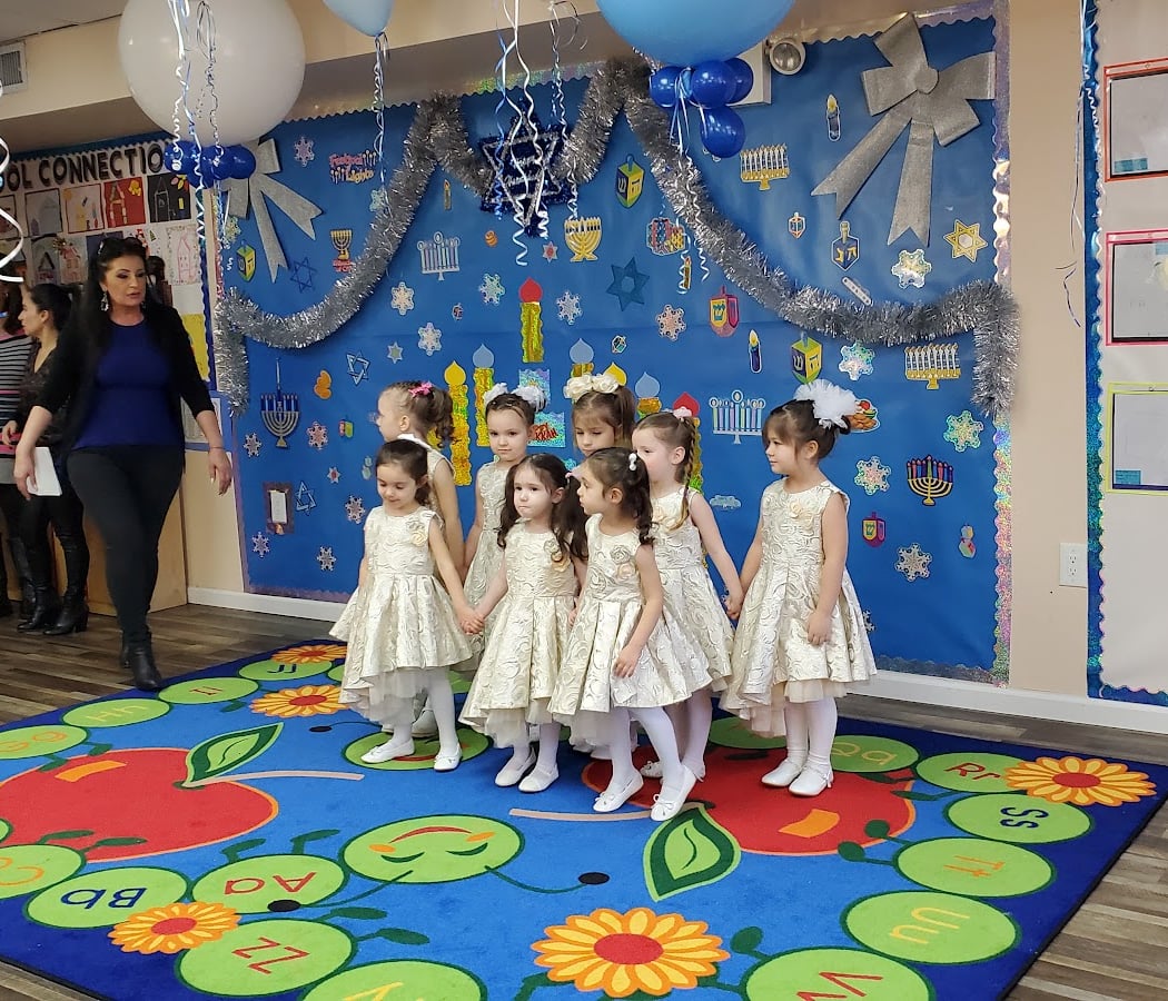 Sholom Learning Center - Daycare Kew Gardens 3