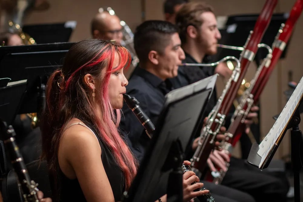 70-member ensemble featuring Mozart, Bizet and Mexican folk traditions 1