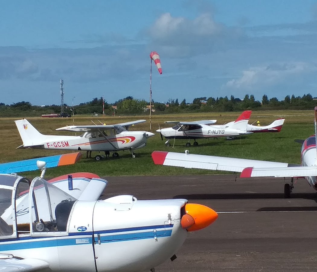 Aérodrome des Sables-d'Olonne-Talmont 2