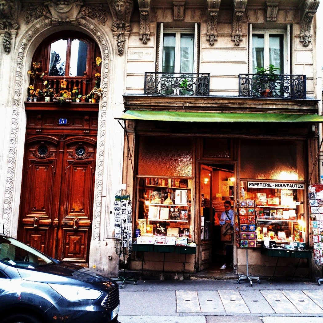 Au Pied de la Lettre 3