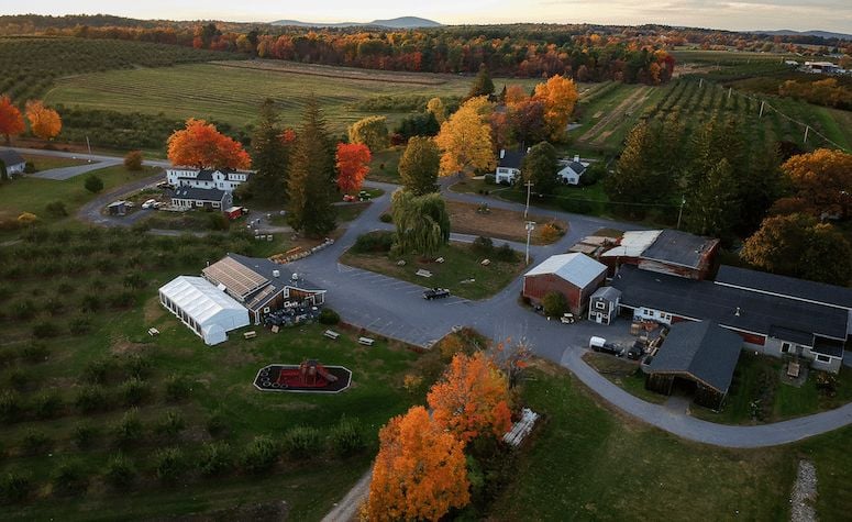 Apple Picking at Meadowbrook Orchards 4