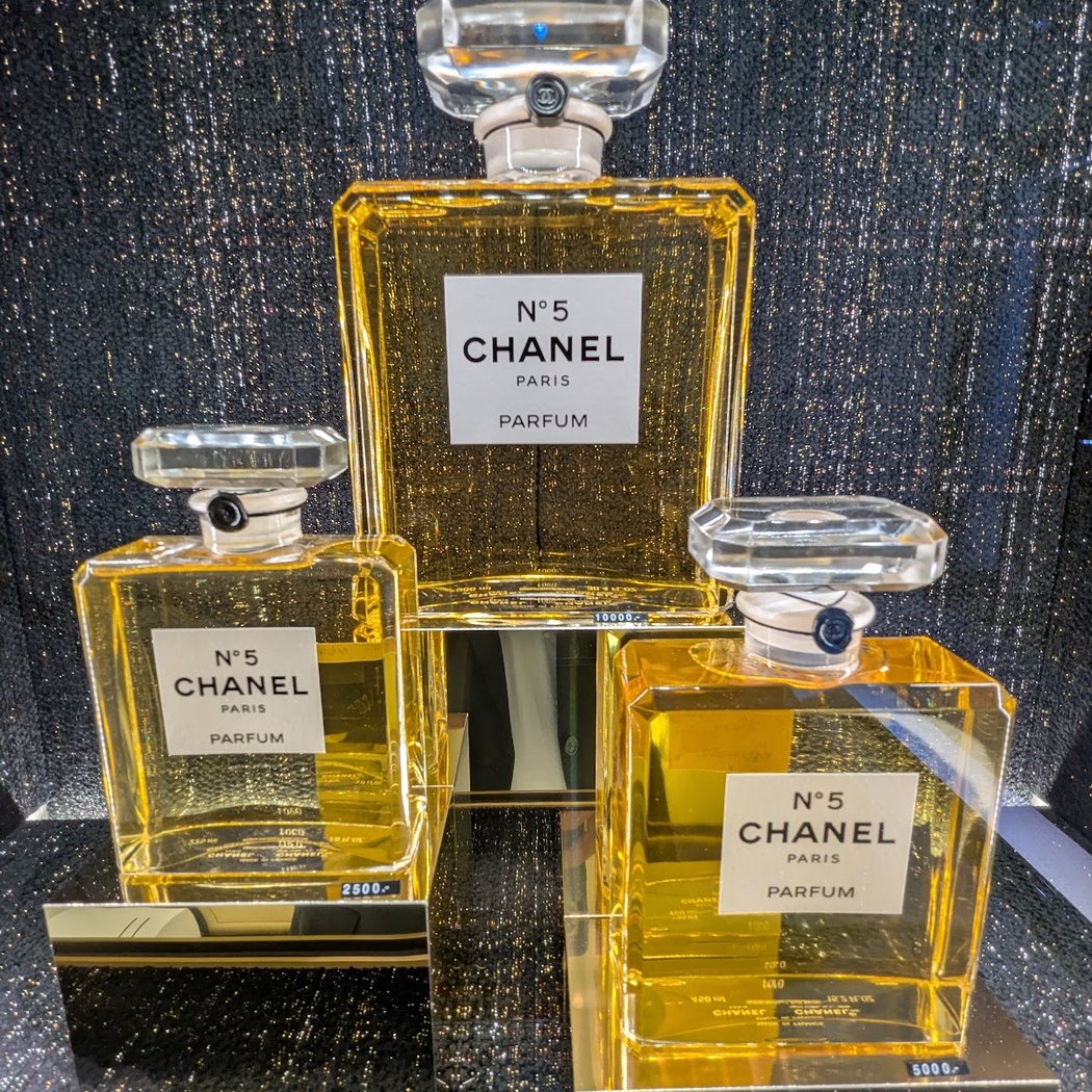 CHANEL PARFUMS ET BEAUTÉ PASSY 1