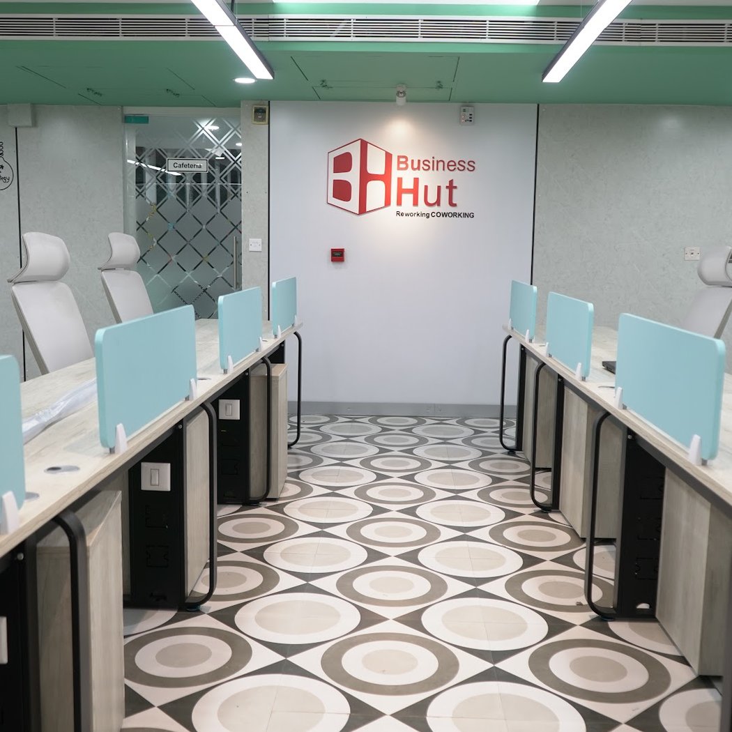 Business Hut 1