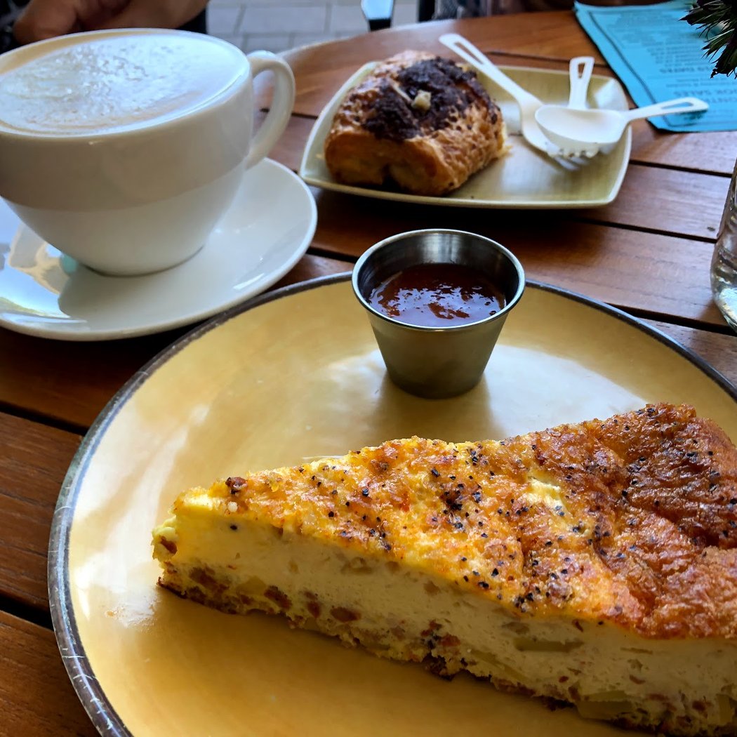 Ada's Cafe 3