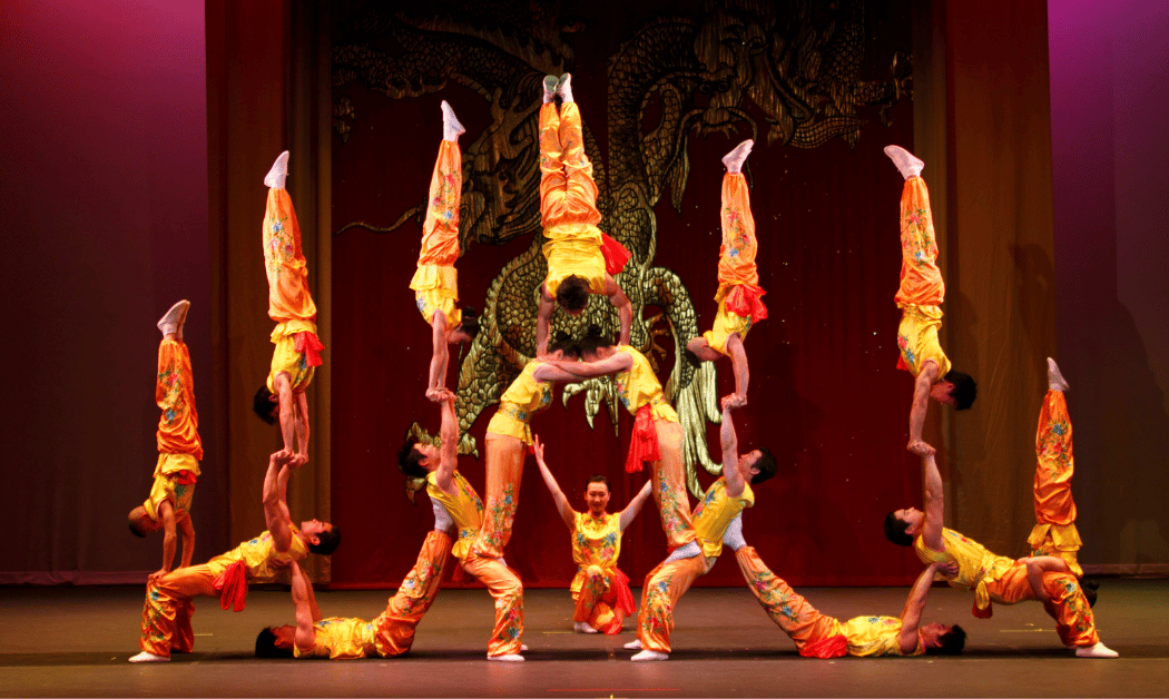 Peking Acrobats 1