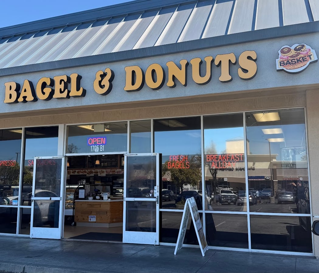 Bagel & Donuts Basket 2